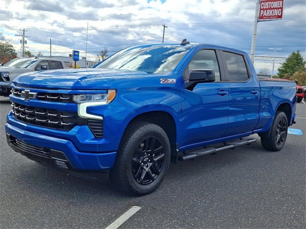 Used 2023 Chevrolet Silverado 1500 RST 4D Crew Cab Truck