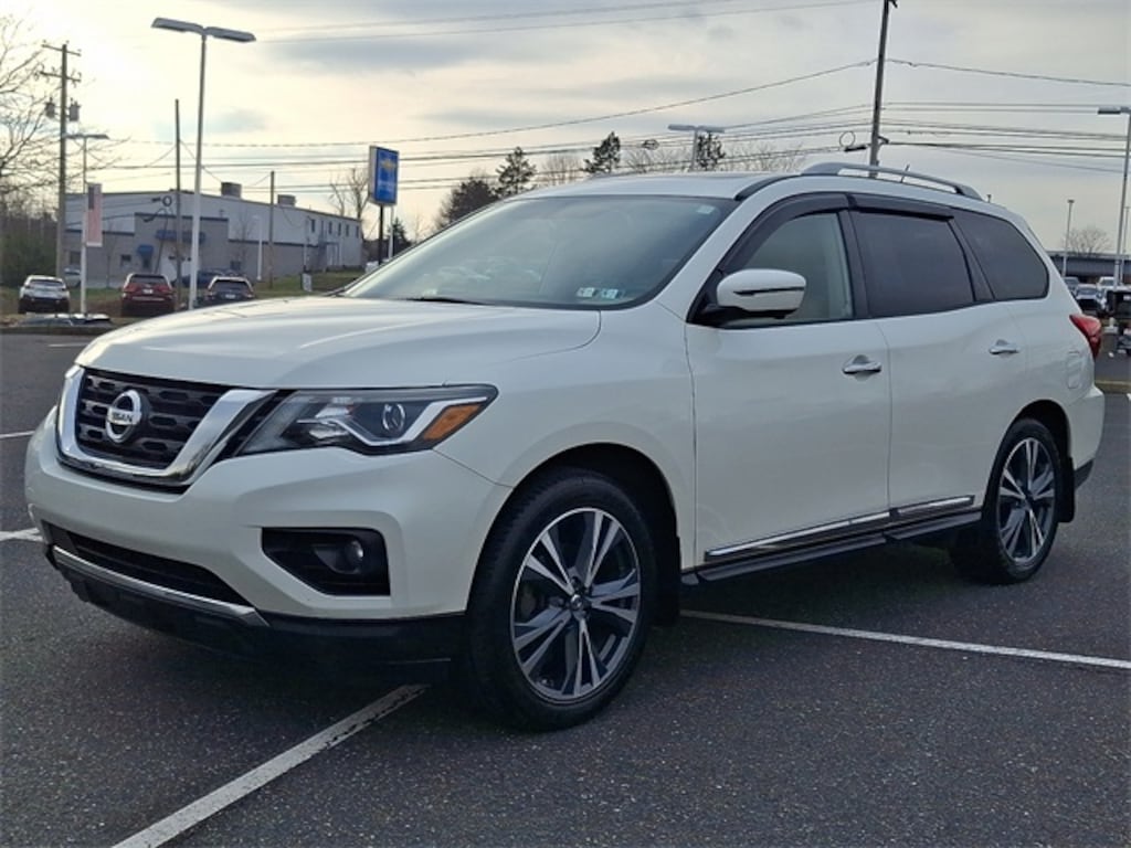 Used 2018 Nissan Pathfinder Platinum SUV