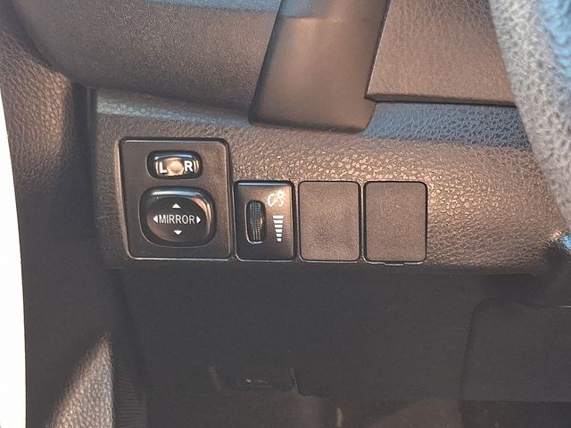 2018 Toyota Corolla LE - Photo 22