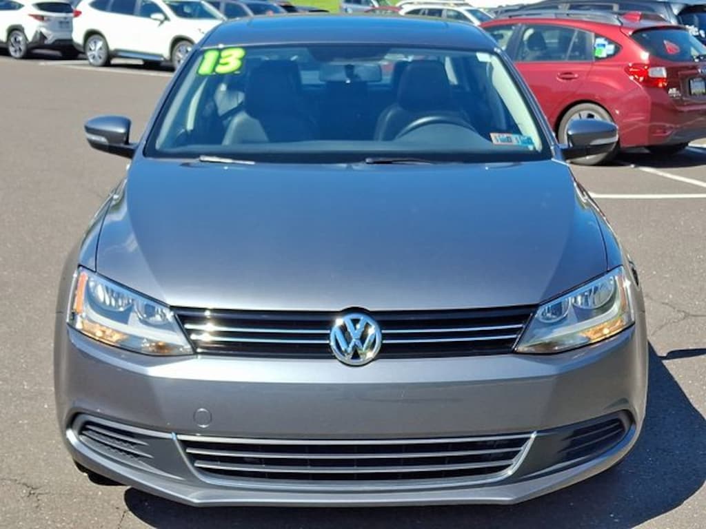 Used 2013 Volkswagen Jetta 2.5L SE Convenience & Sunroof Sedan