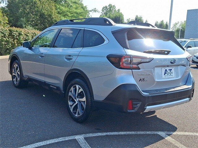2022 Subaru Outback Limited photo 4