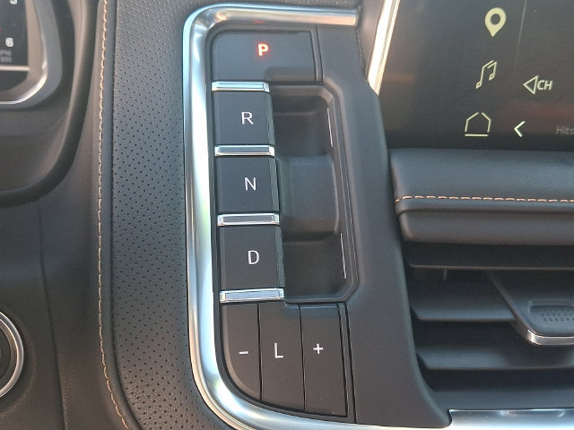 2023 GMC Yukon AT4 - Photo 15