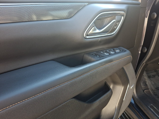 2023 GMC Yukon AT4 - Photo 12