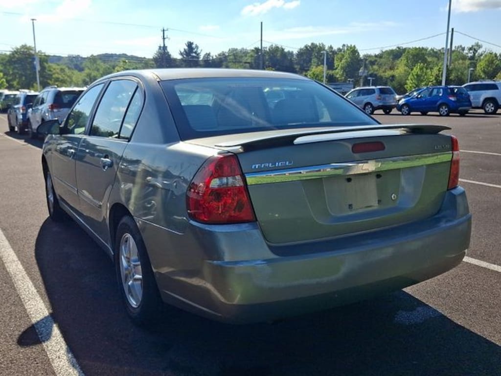 Used 2005 Chevrolet Malibu LS Sedan