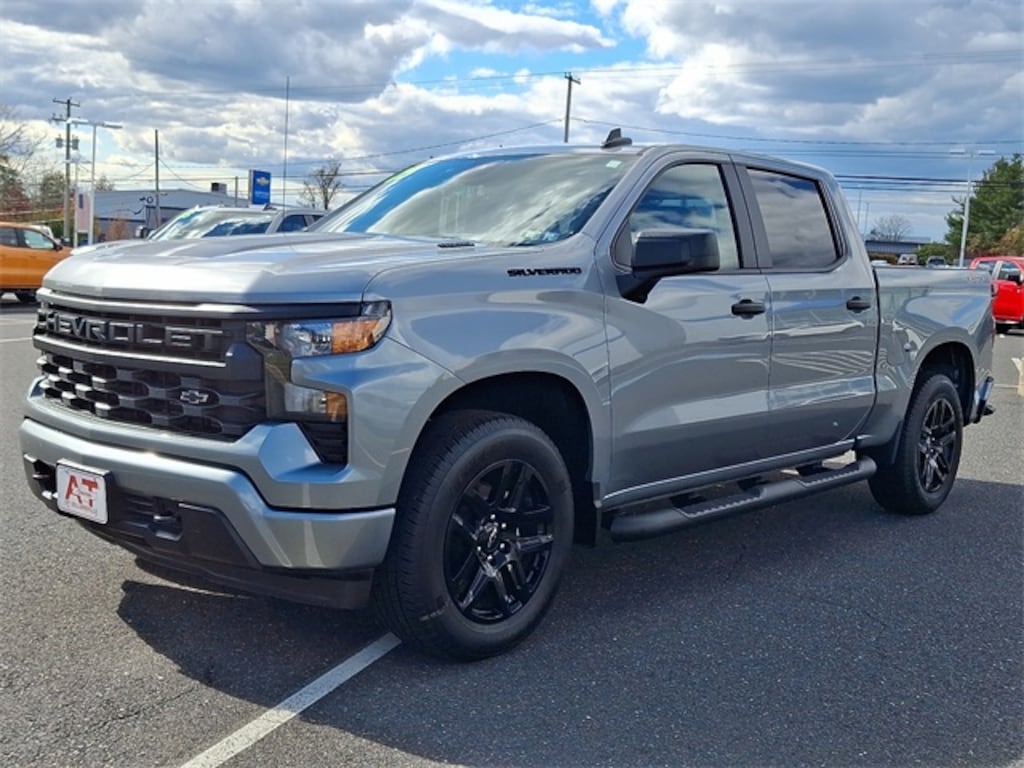 Used 2025 Chevrolet Silverado 1500 Custom Truck