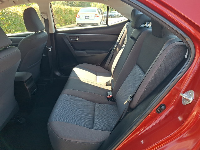 2018 Toyota Corolla LE - Photo 10
