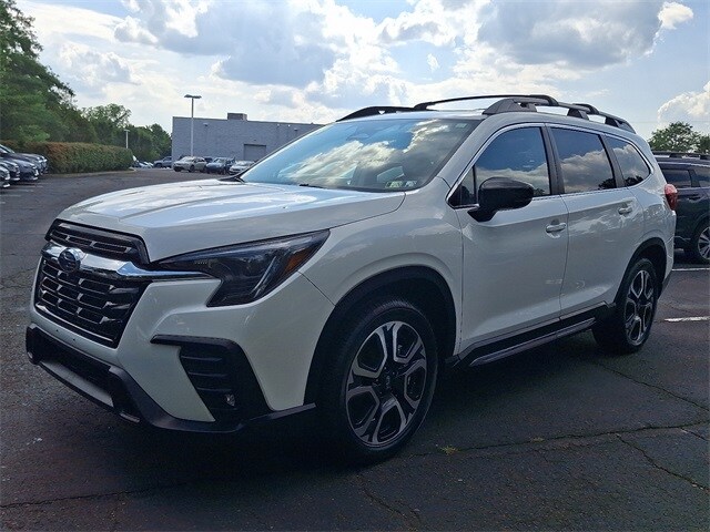 2024 Subaru Ascent Limited photo 2