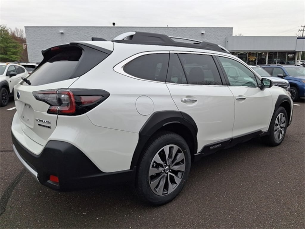 New 2025 Subaru Outback Touring XT SUV