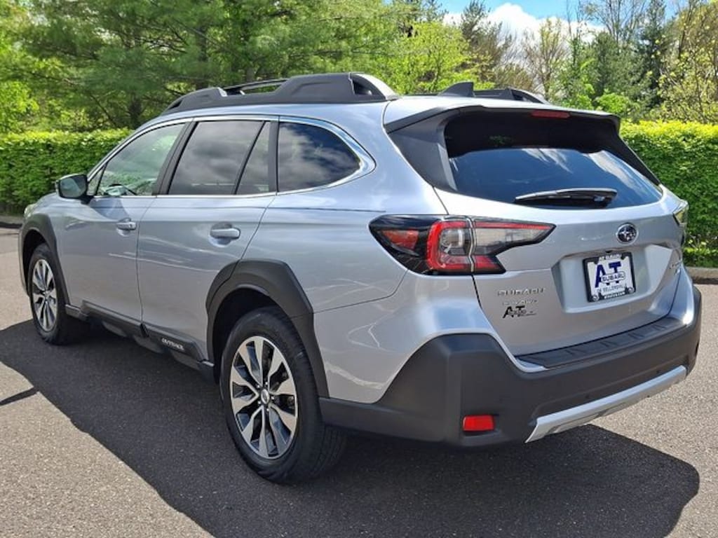 Used 2024 Subaru Outback Limited XT SUV