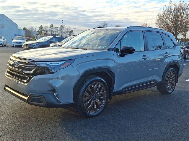 2025 Subaru Forester Sport photo 3