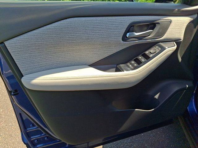 2022 Nissan Rogue SV - Photo 12