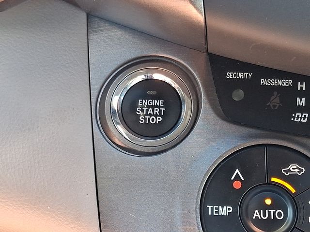 2010 Toyota RAV4 Limited - Photo 24