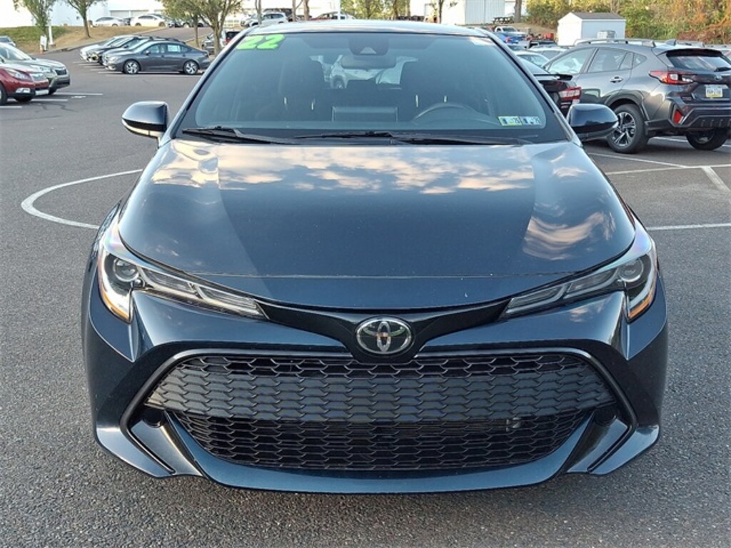 Used 2022 Toyota Corolla Hatchback SE Nightshade Edition Hatchback