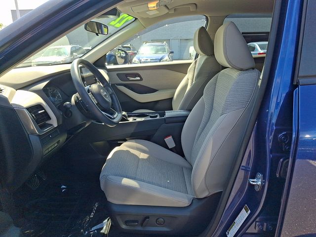 2022 Nissan Rogue SV - Photo 13