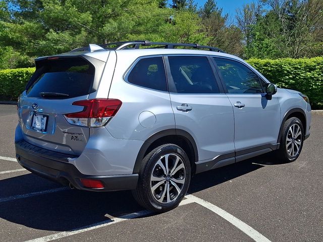 2022 Subaru Forester Limited - Photo 6