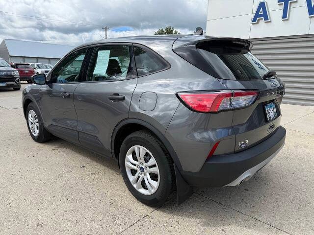 2021 Ford Escape S photo 4
