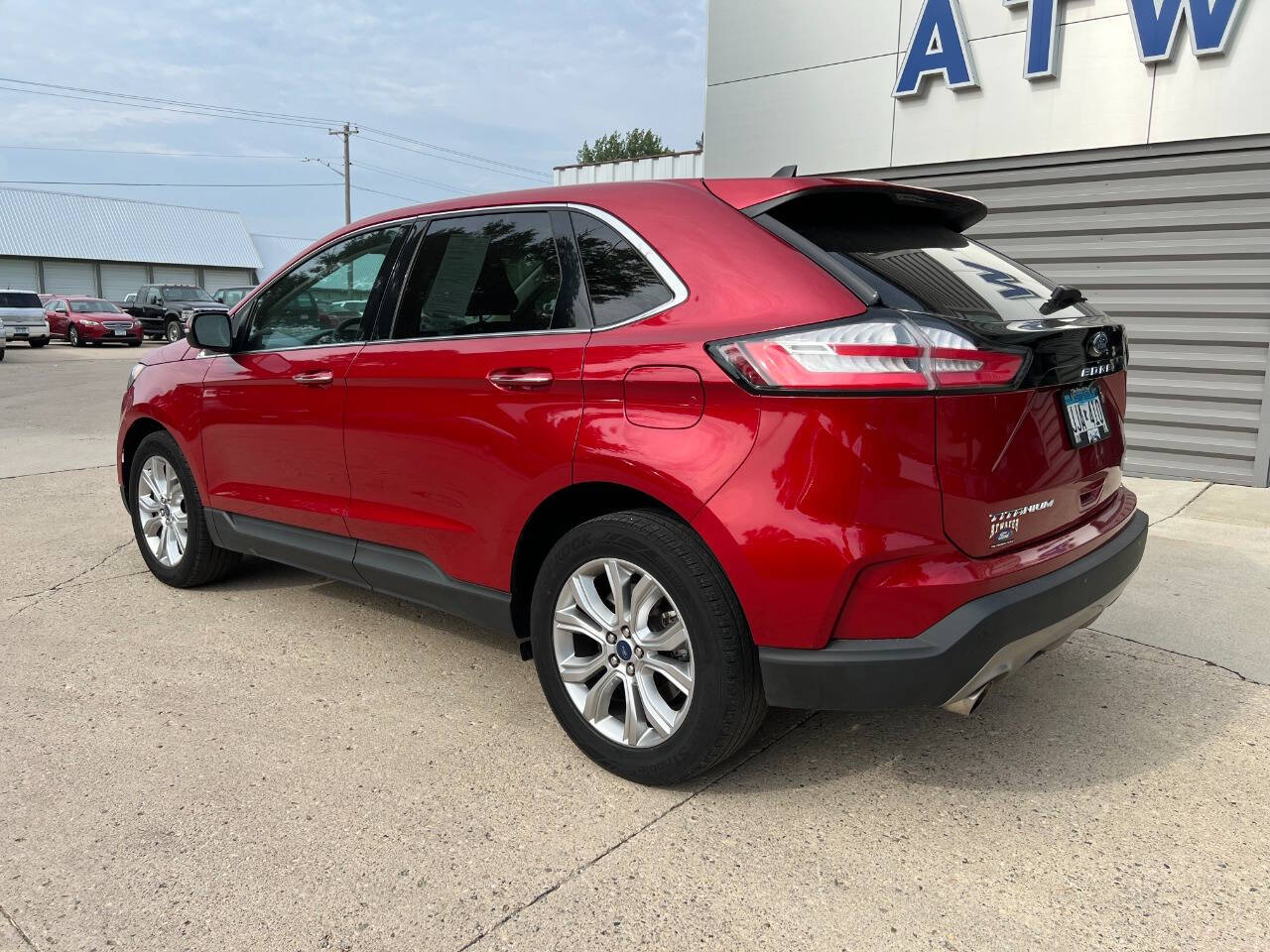 2022 Ford Edge Titanium photo 4