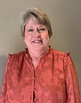 Staff member Julie Ehrlich from ID_d8ffaf