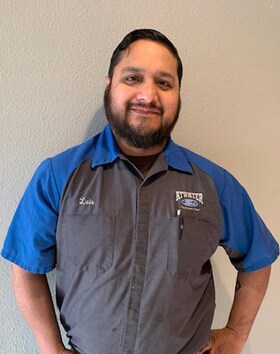 Staff member Luis Garcia from ID_708cd5