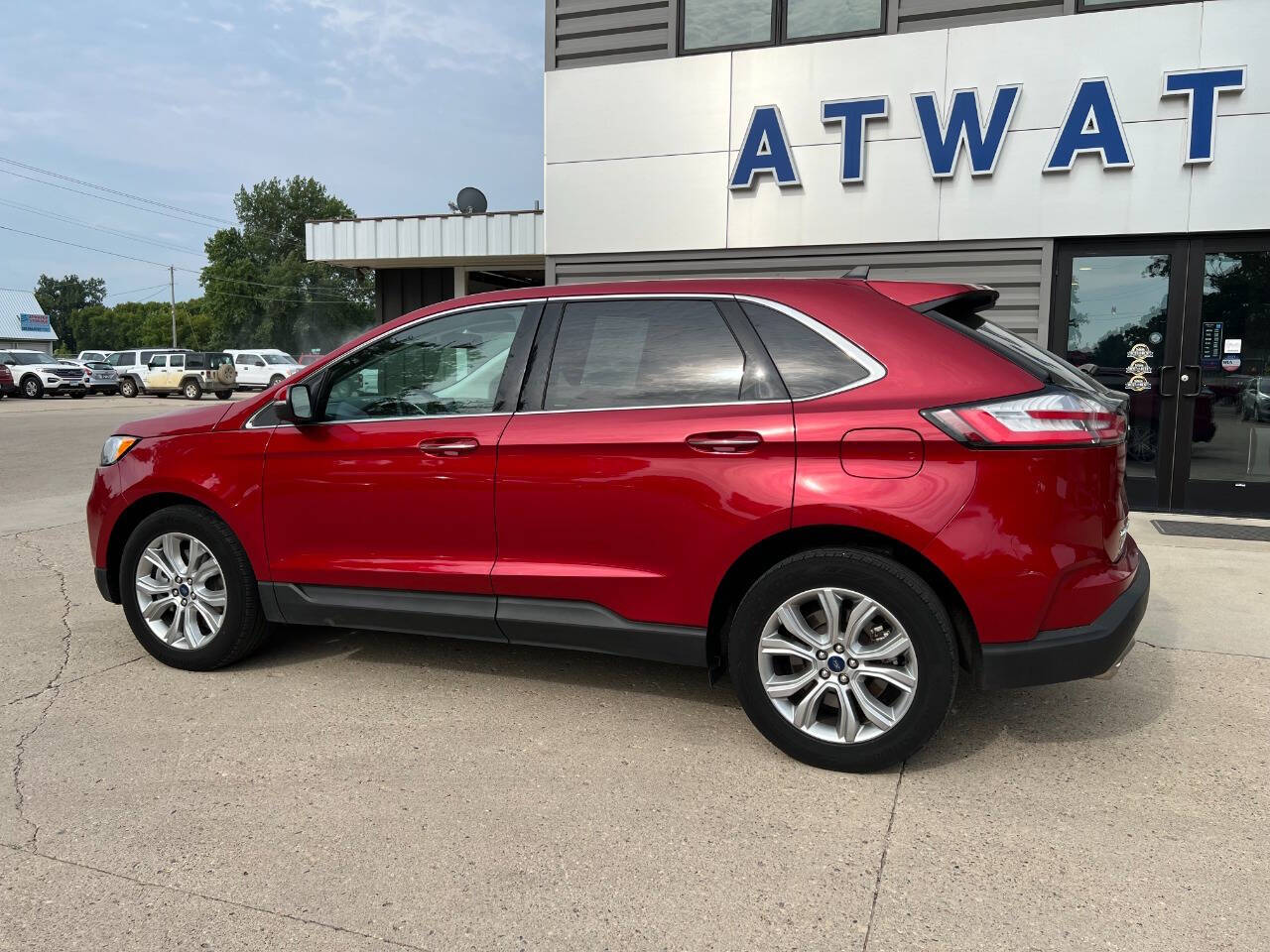 2022 Ford Edge Titanium photo 3