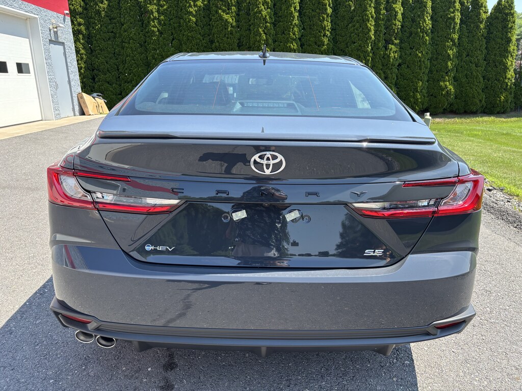 Used 2026 Toyota Camry SE Sedan