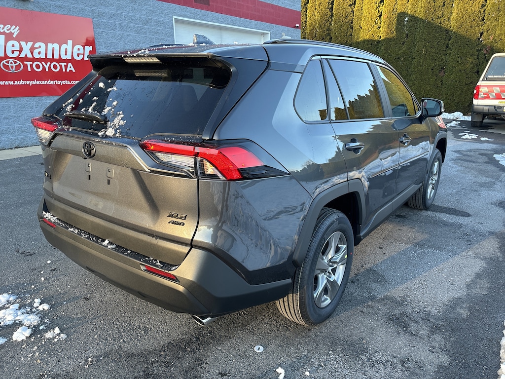 New 2025 Toyota RAV4 XLE SUV