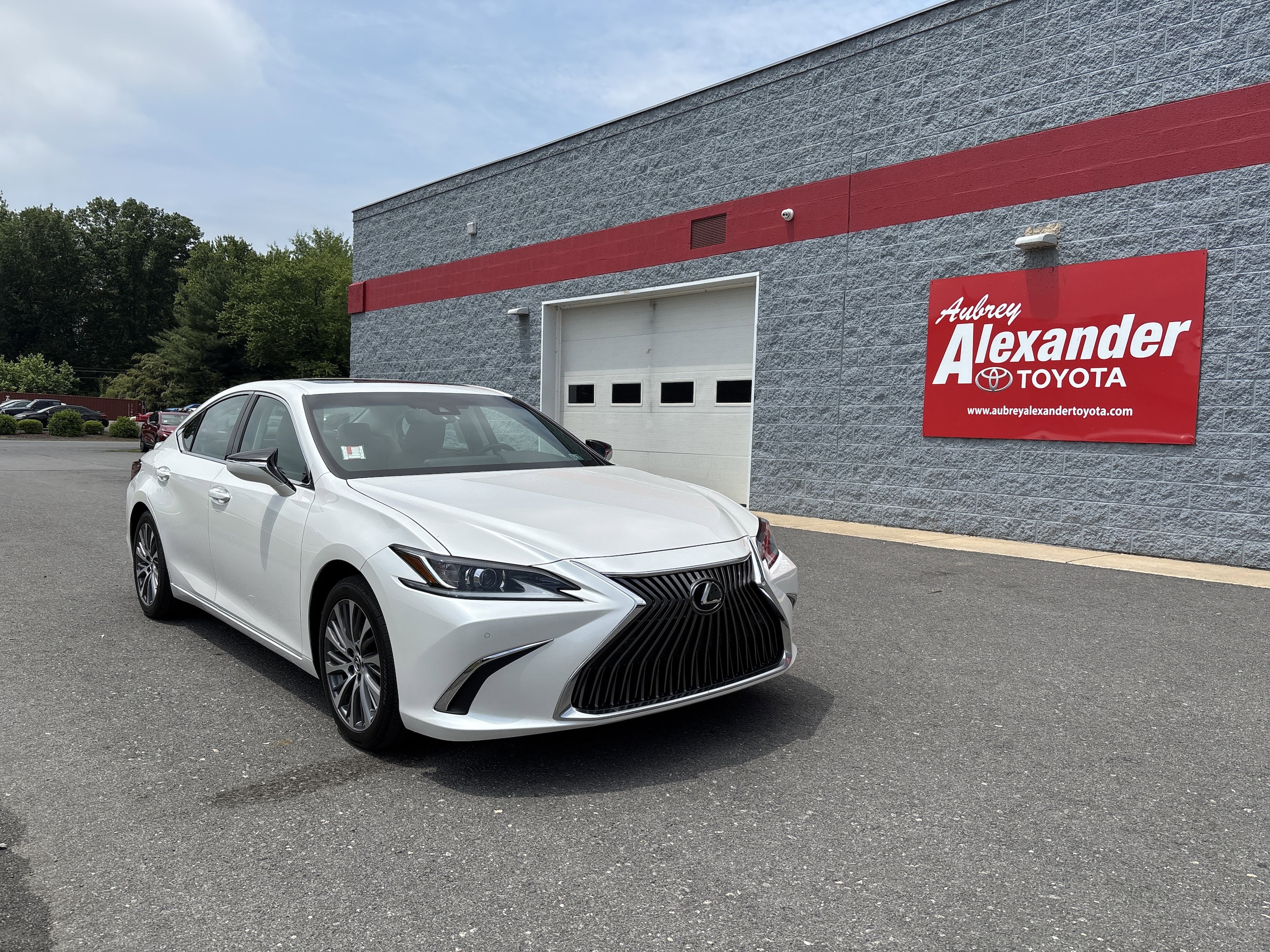 2021 Lexus ES 350 350's photo