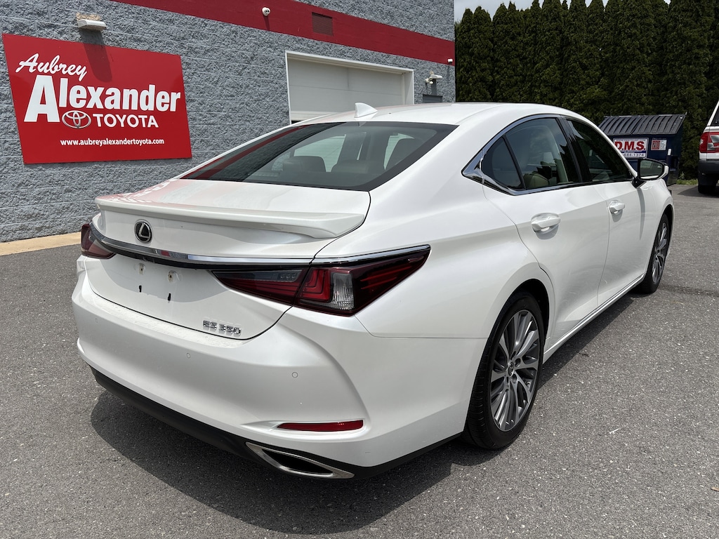 Used 2021 Lexus ES Sedan