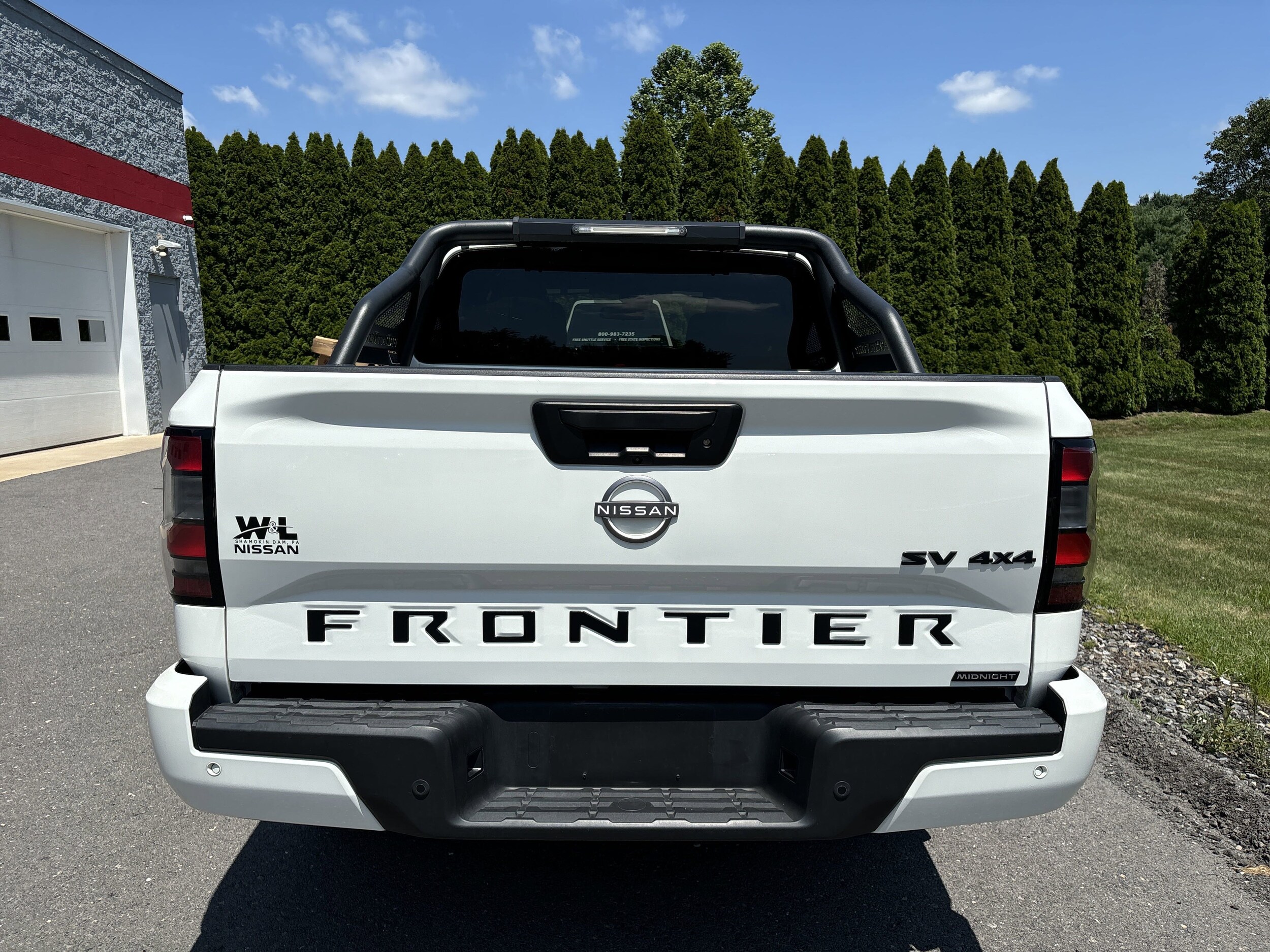 2023 Nissan Frontier Crew Cab SV photo 2