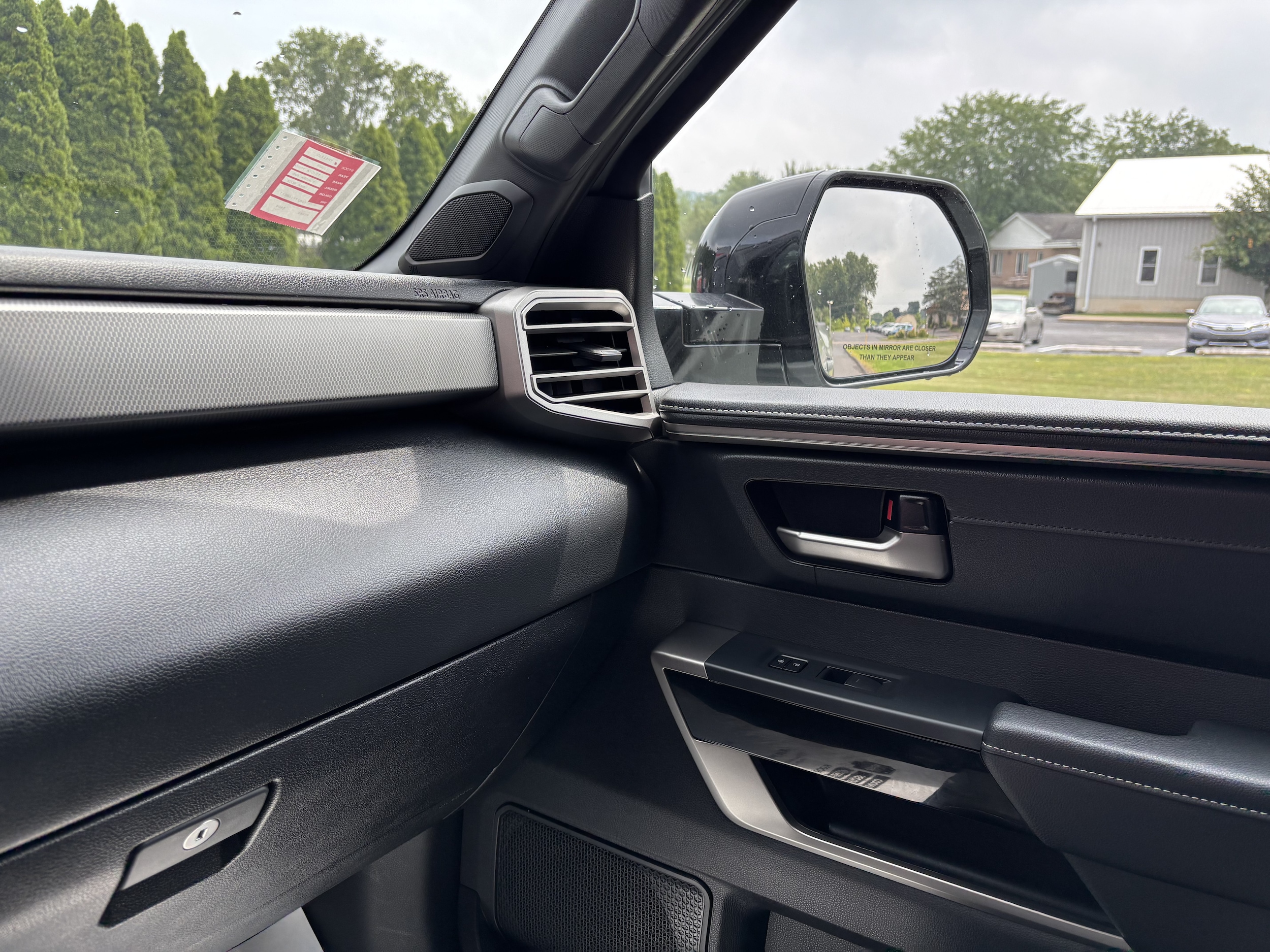 2026 Toyota Tundra Limited - Photo 22