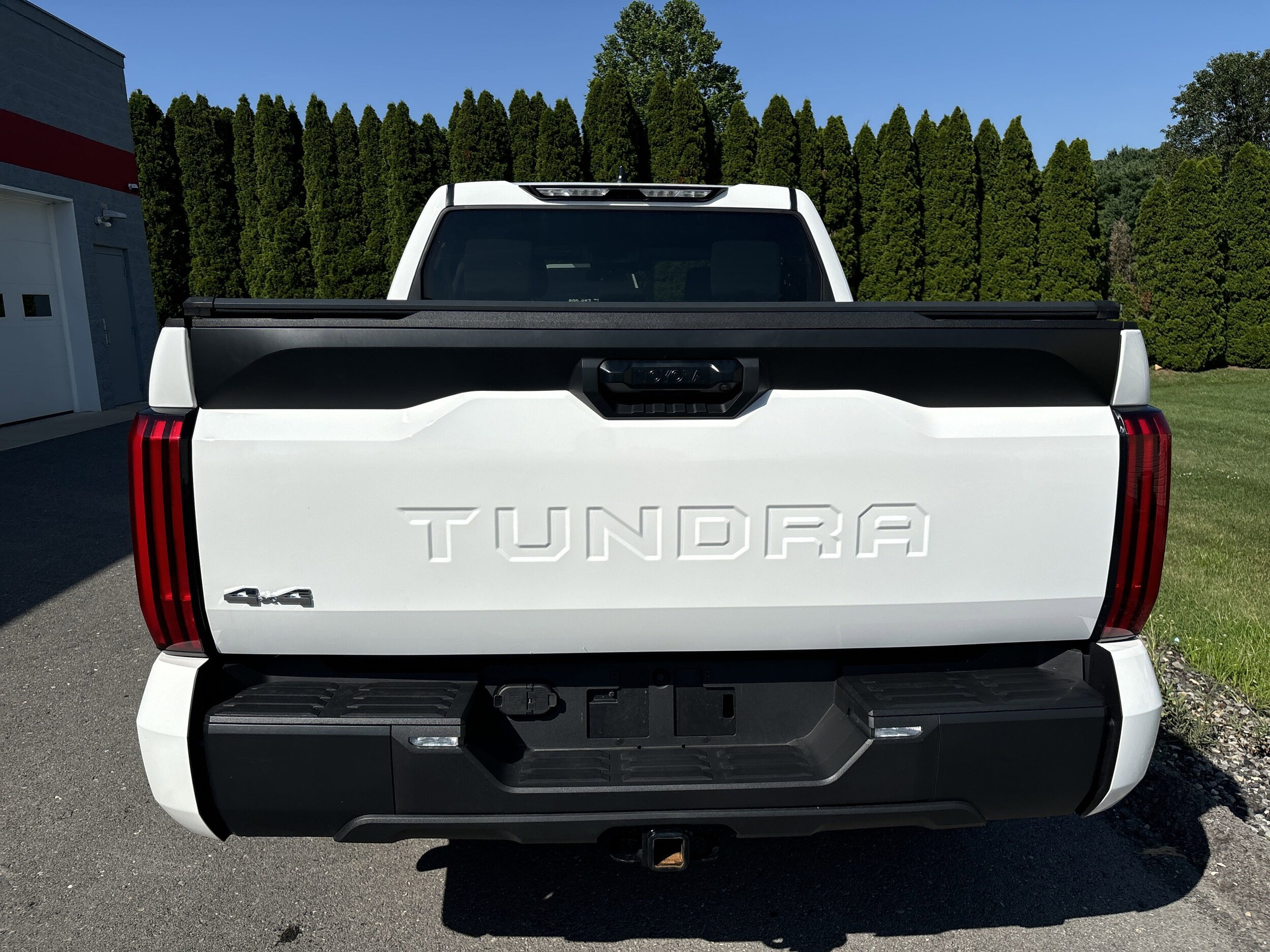 2024 Toyota Tundra SR5 CrewMax photo 4