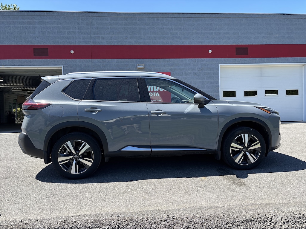 Used 2023 Nissan Rogue SL SUV