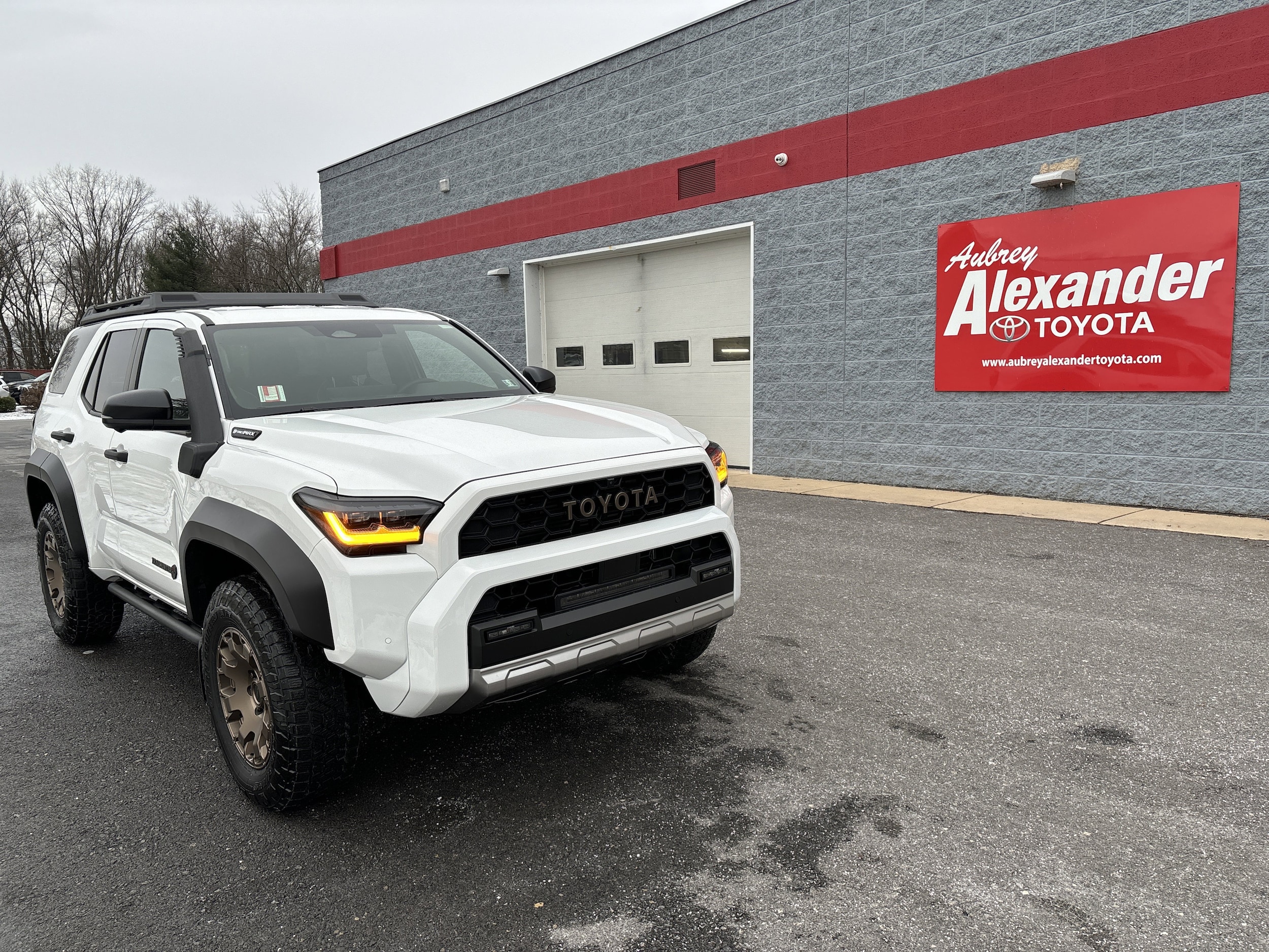 2025 Toyota 4Runner Trailhunter's photo