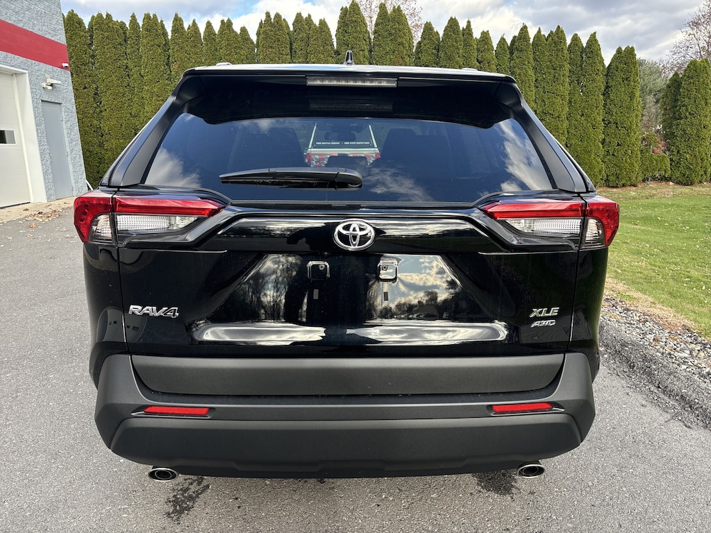 New 2025 Toyota RAV4 XLE SUV