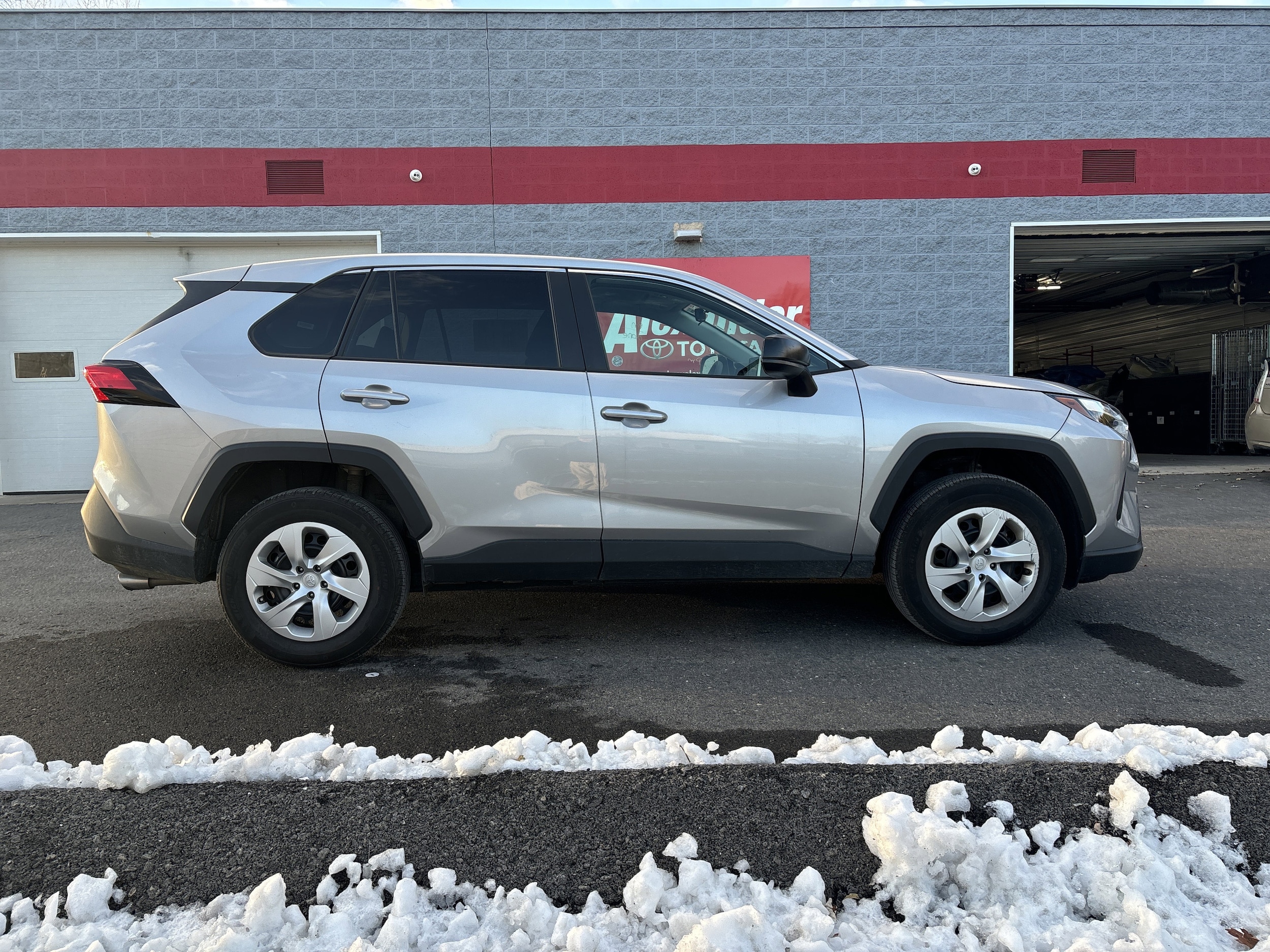 Used 2025 Toyota RAV4 LE with VIN 2T3F1RFV1SW525548 for sale in Northfield, Minnesota