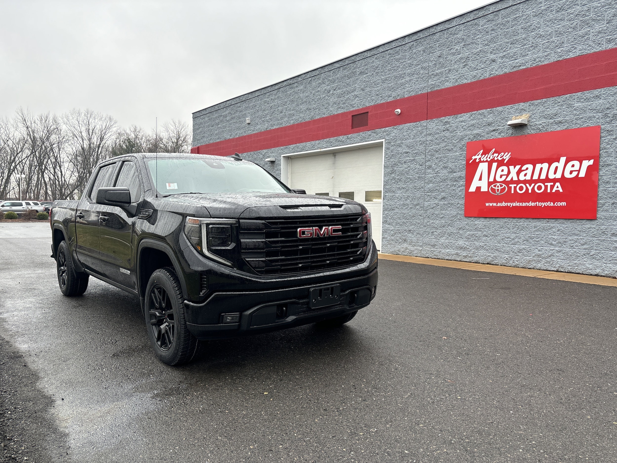 2022 GMC Sierra 1500 Elevation's photo