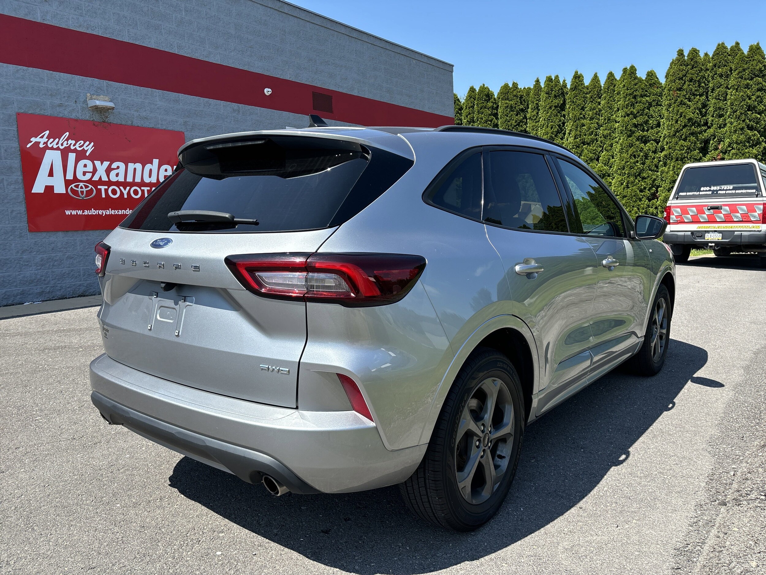 2023 Ford Escape ST-Line photo 3