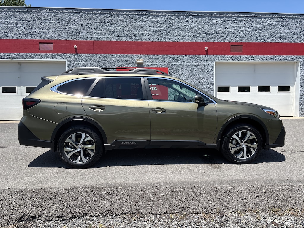 Used 2021 Subaru Outback Limited SUV
