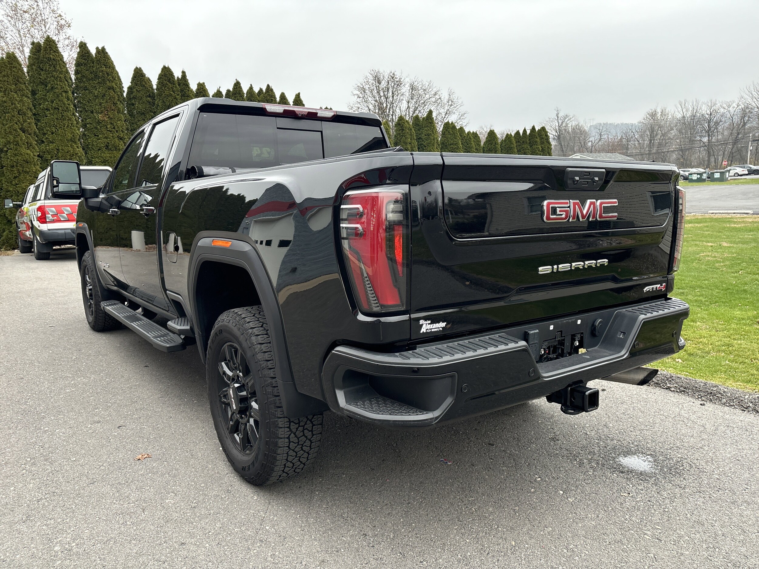 2024 Gmc Sierra 2500 HD AT4 photo 2