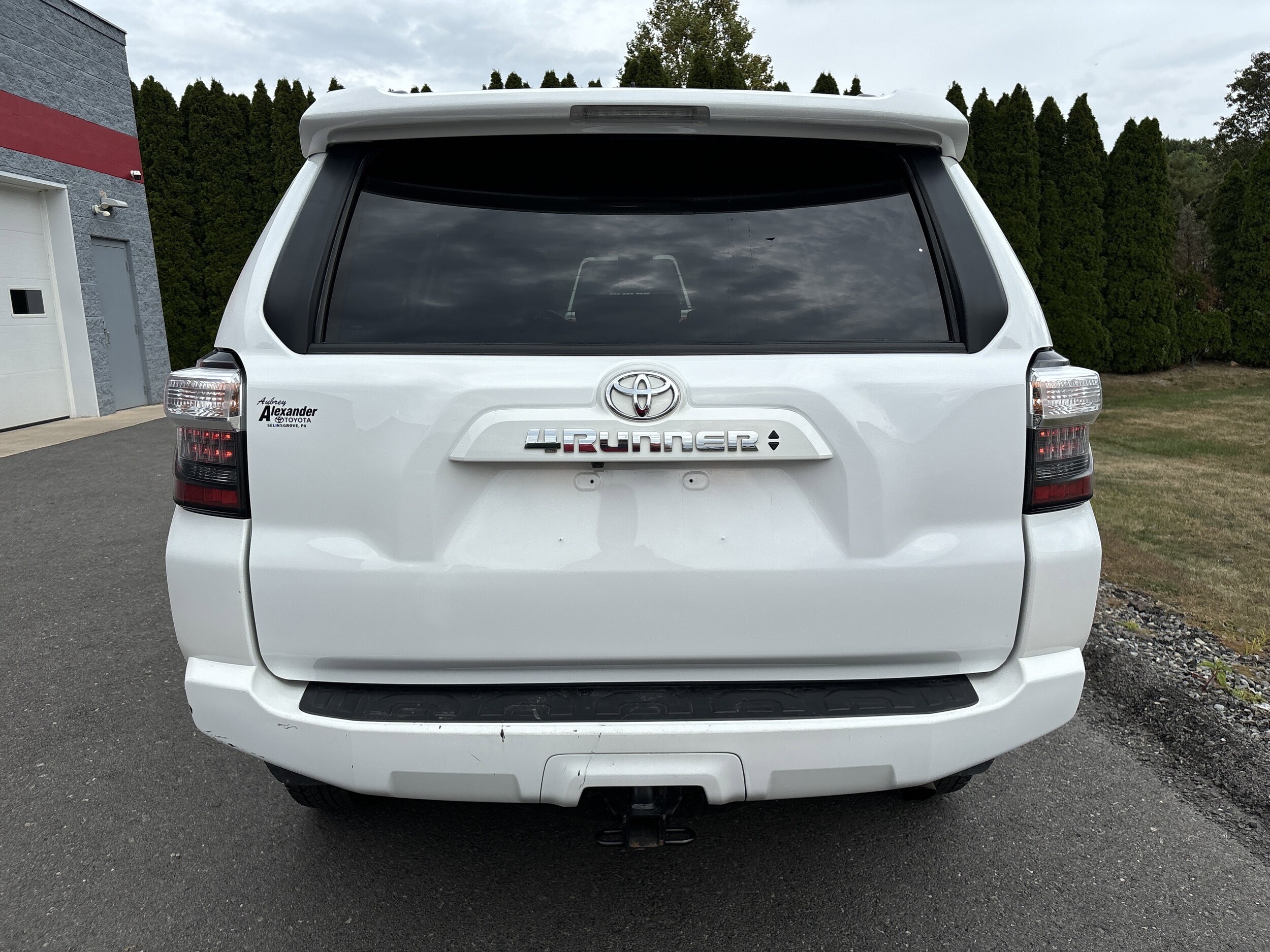 2024 Toyota 4Runner SR5 Premium 4WD photo 2