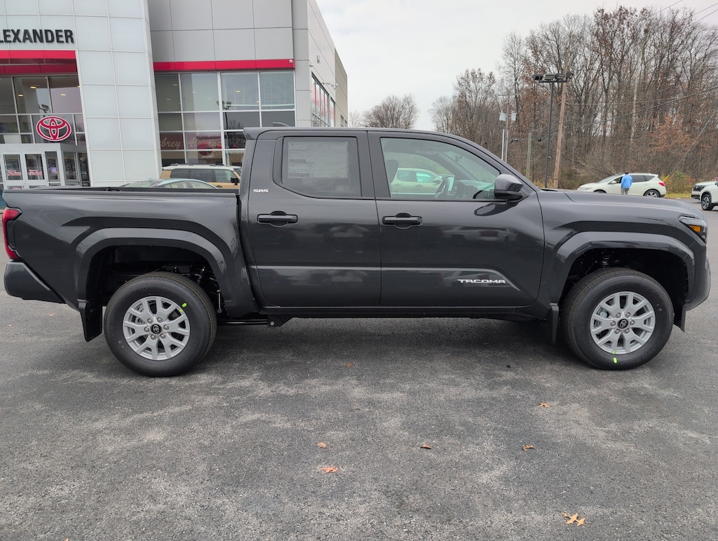 New 2025 Toyota Tacoma SR5 Truck Double Cab