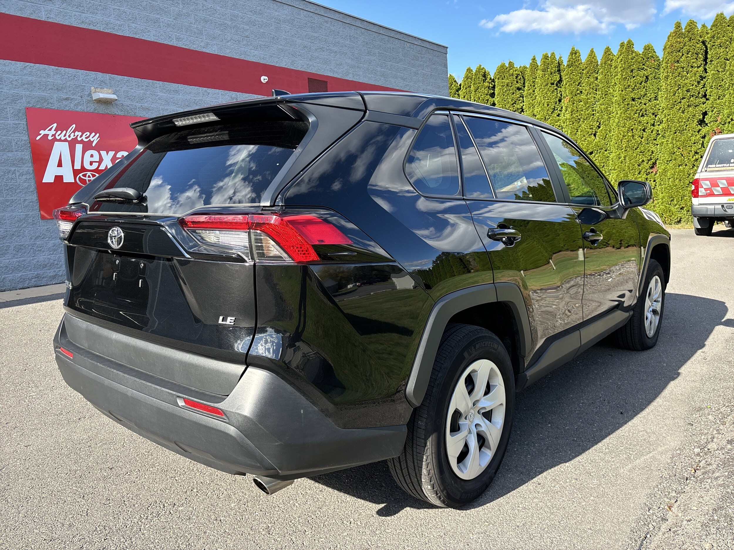 2024 Toyota RAV4 LE photo 2
