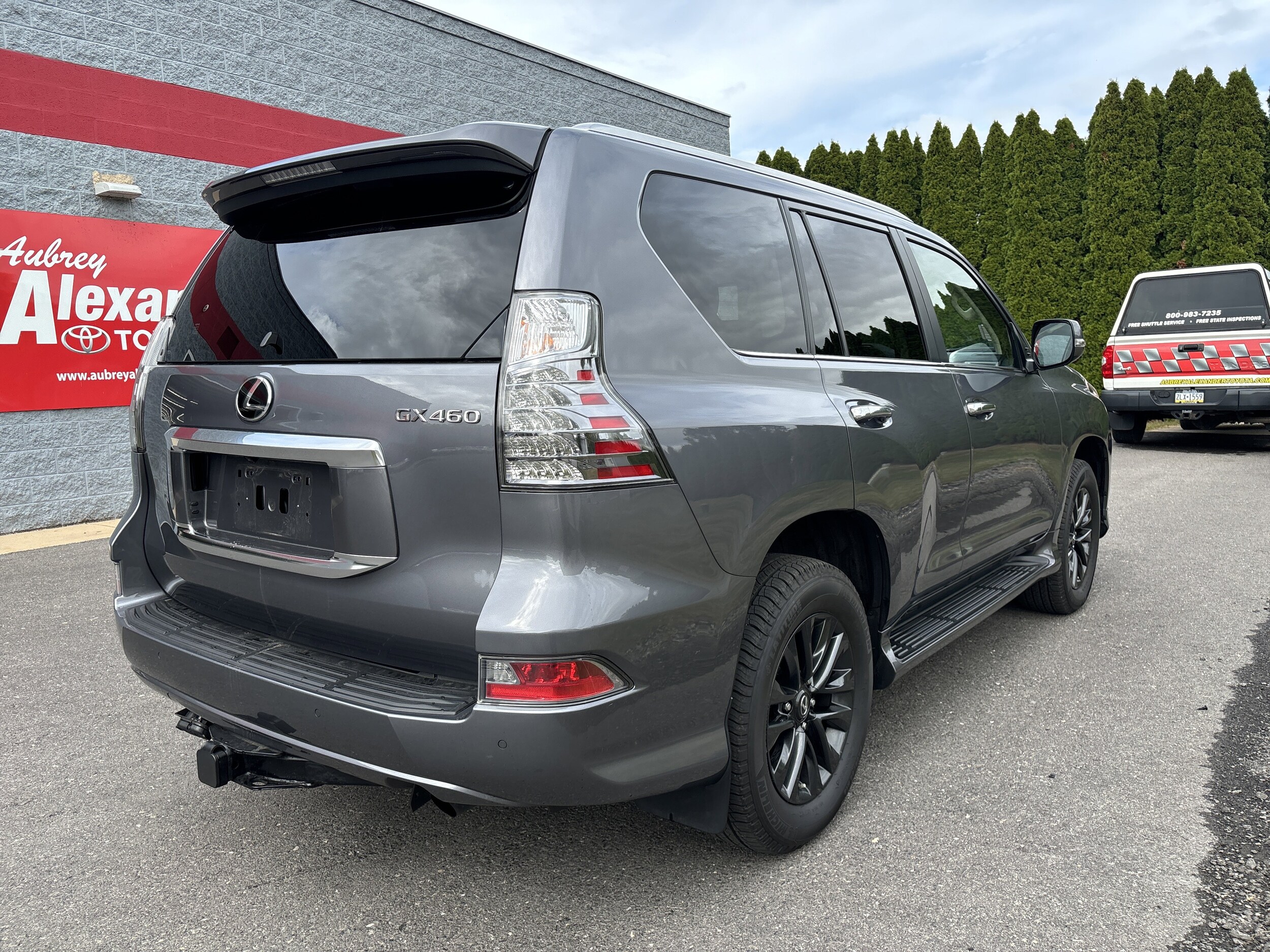 2022 Lexus GX 460 Premium photo 2