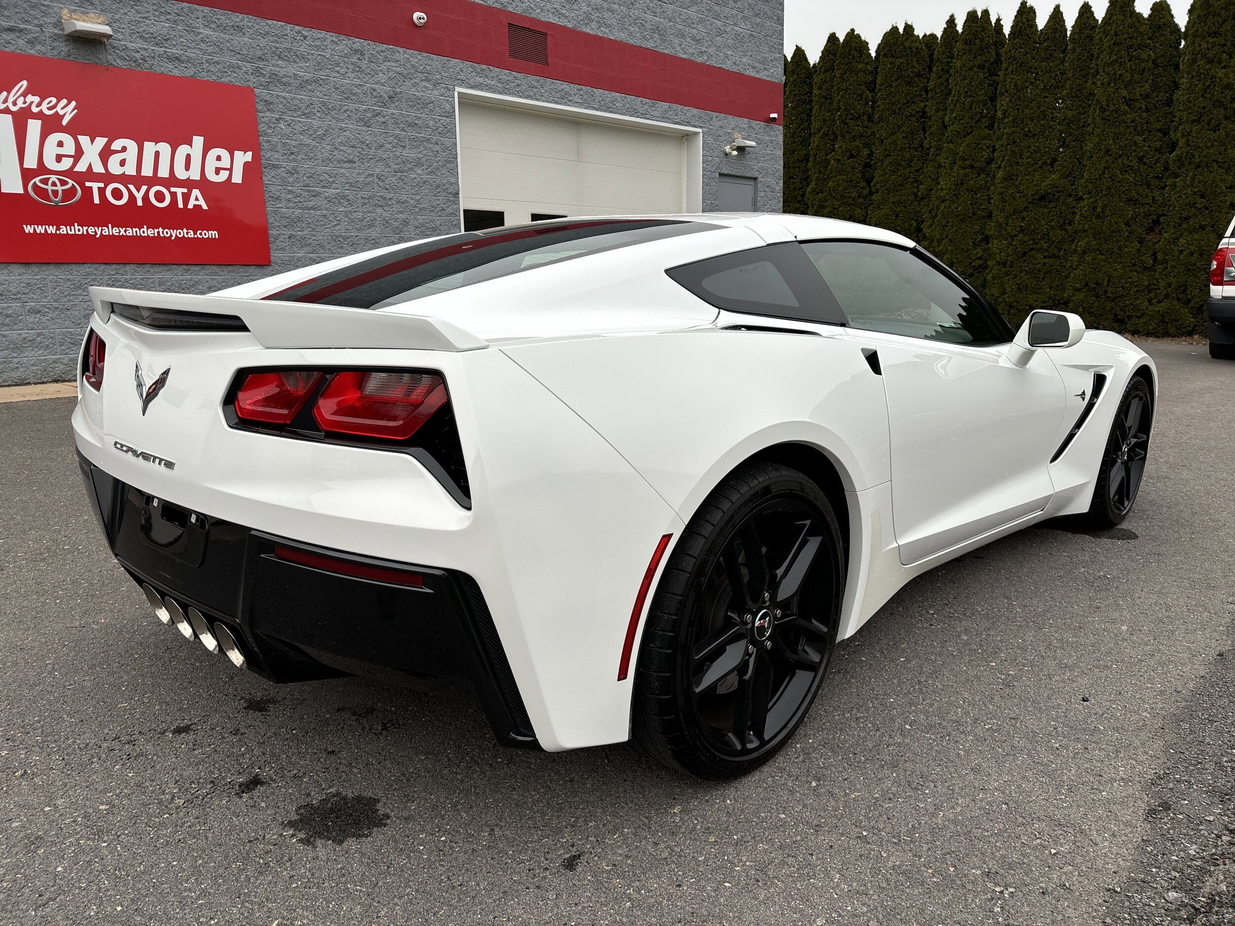 2015 Chevrolet Corvette Stingray Coupe Z51 2LT photo 2