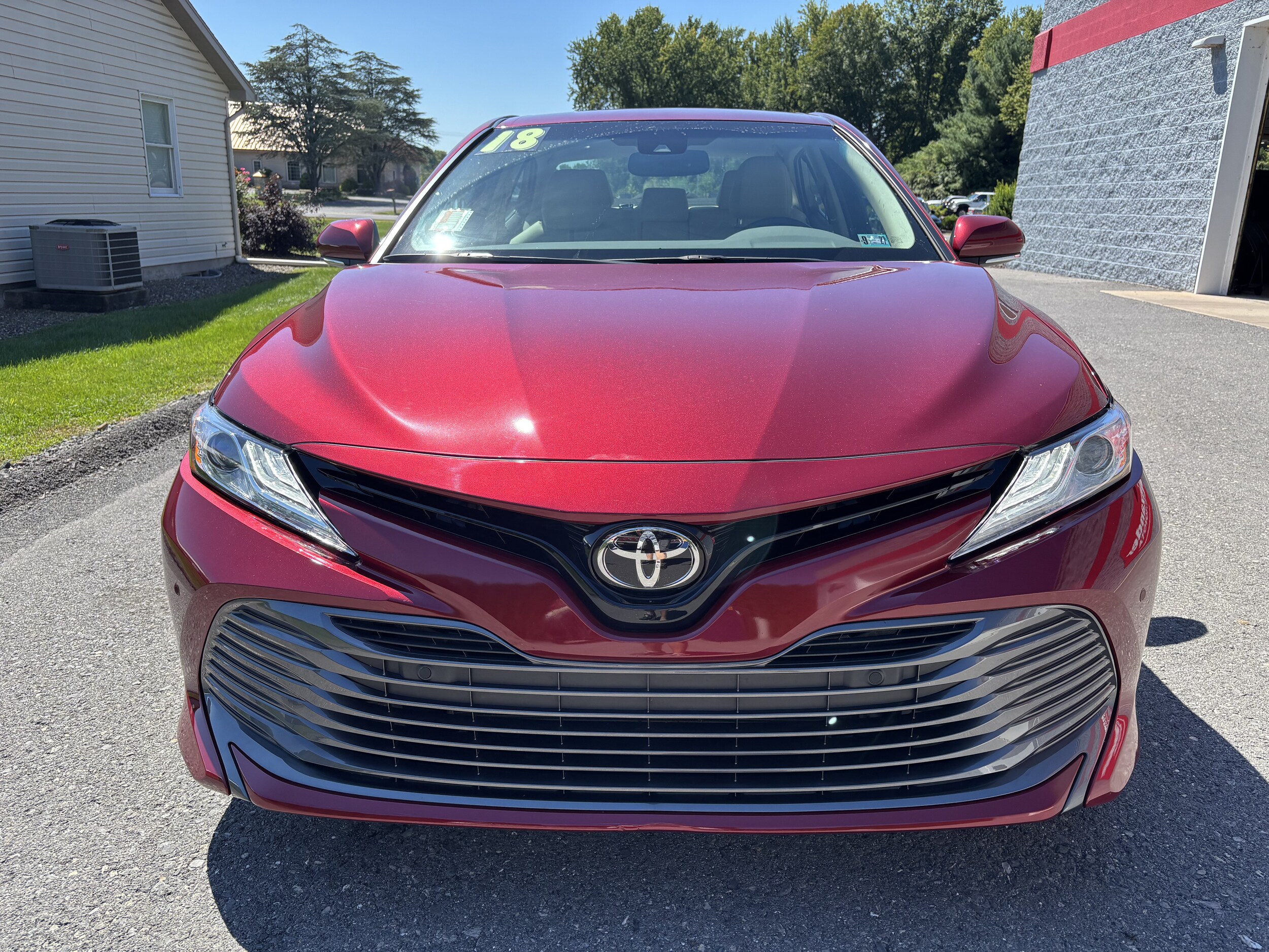 2018 Toyota Camry XLE - Photo 9