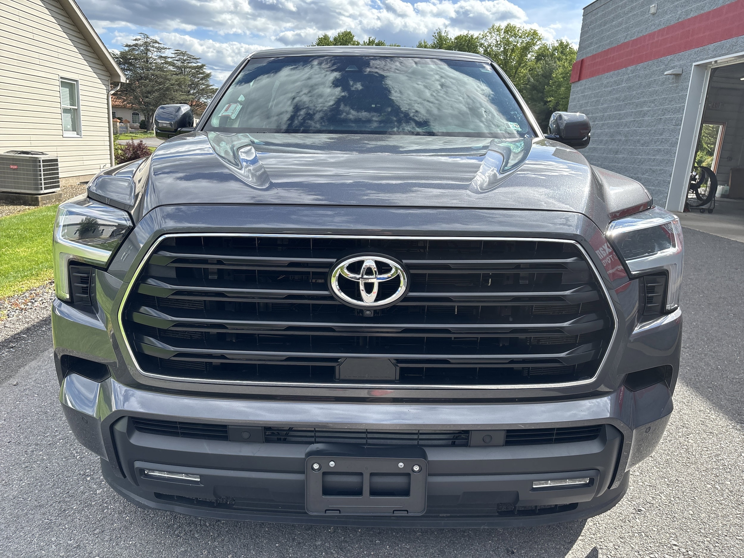 2025 Toyota Sequoia SR5 - Photo 9