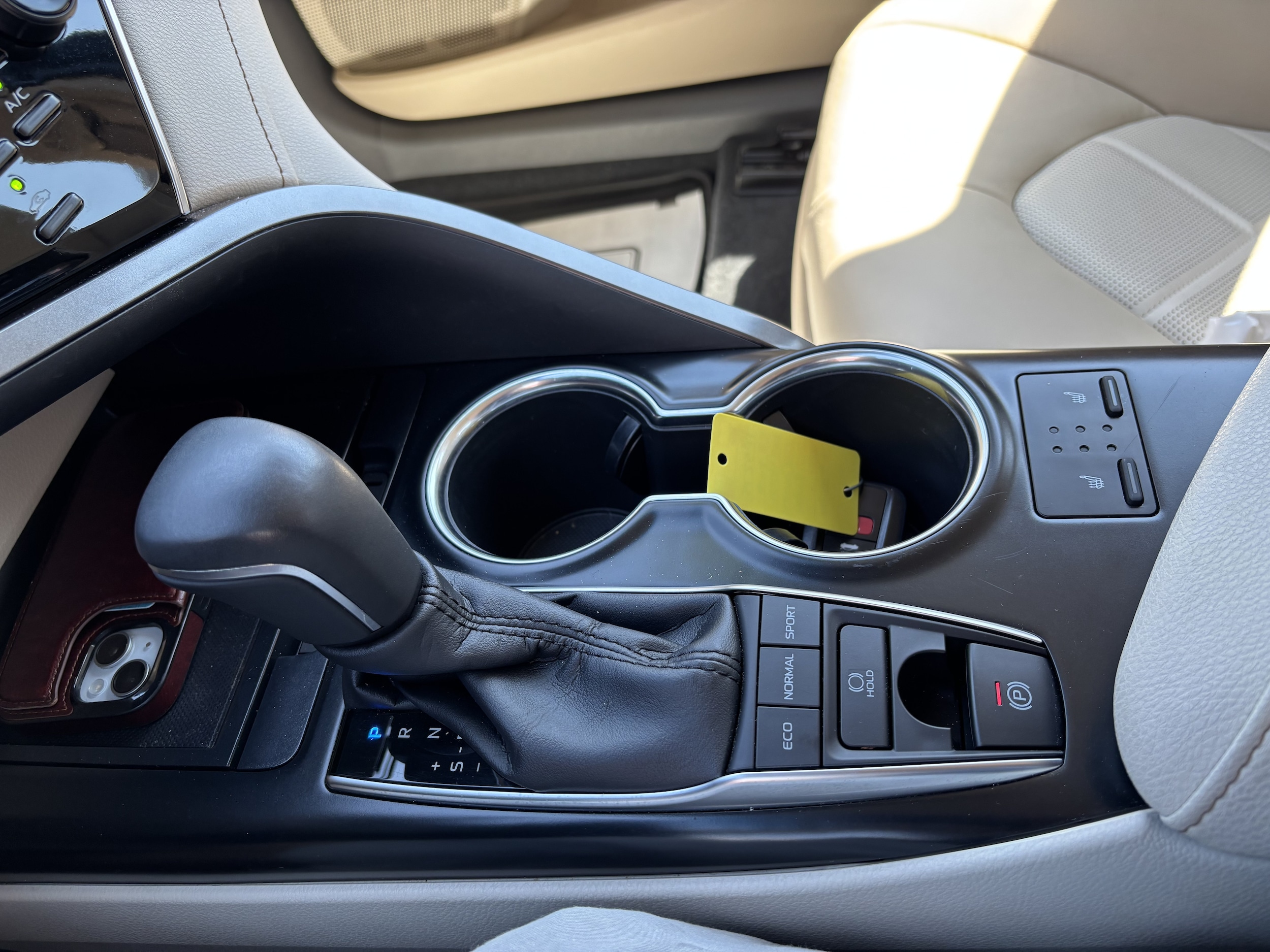 2018 Toyota Camry XLE - Photo 23