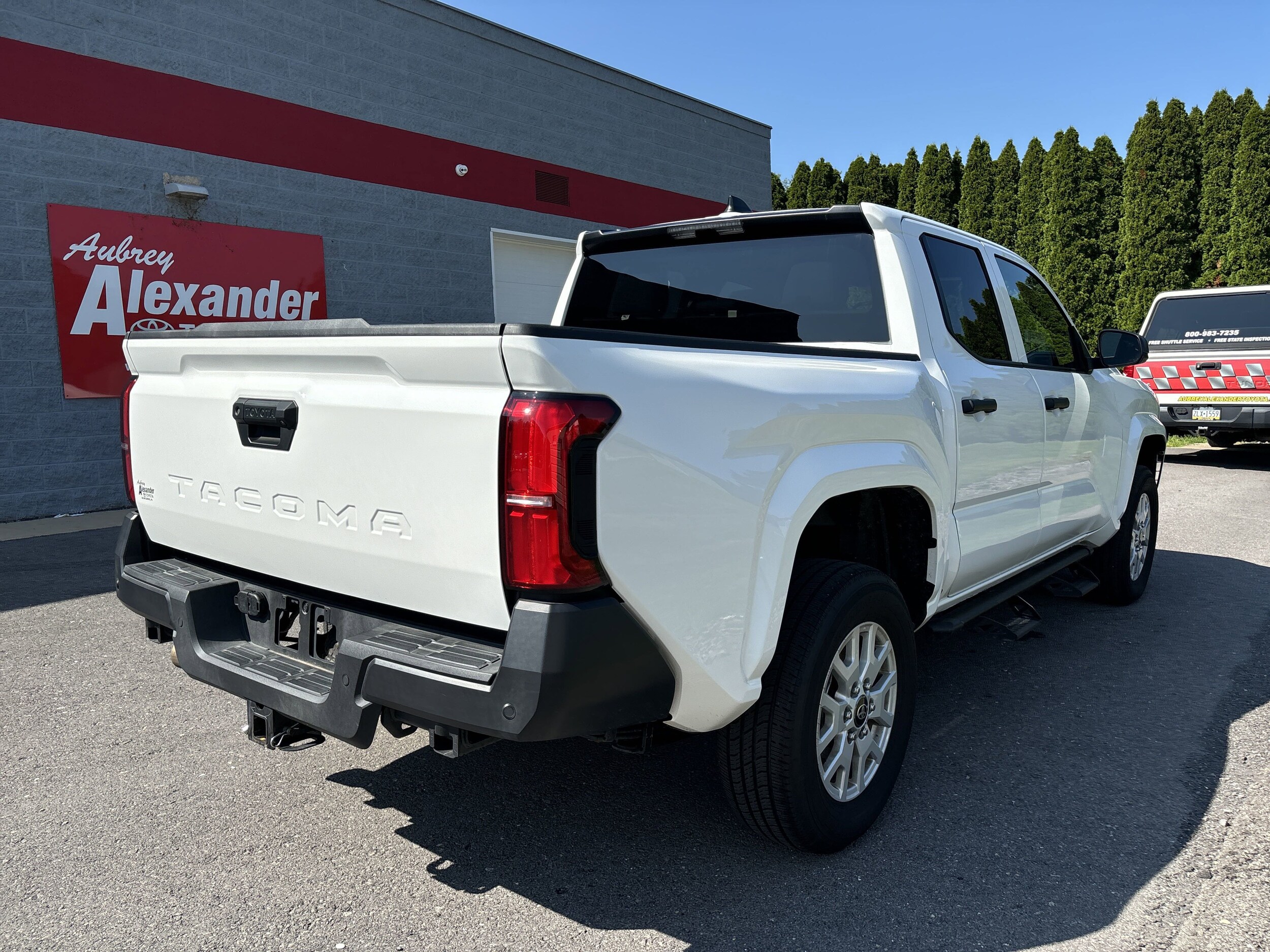 2024 Toyota Tacoma SR Double Cab photo 3