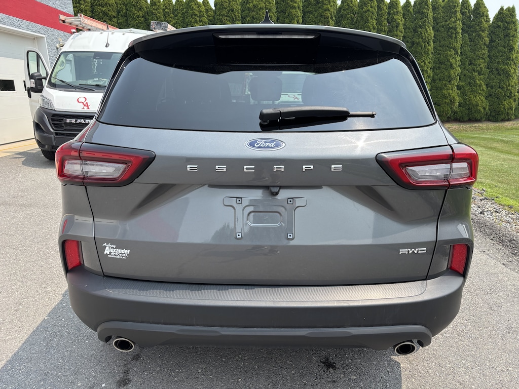 Used 2025 Ford Escape ST-Line Select SUV