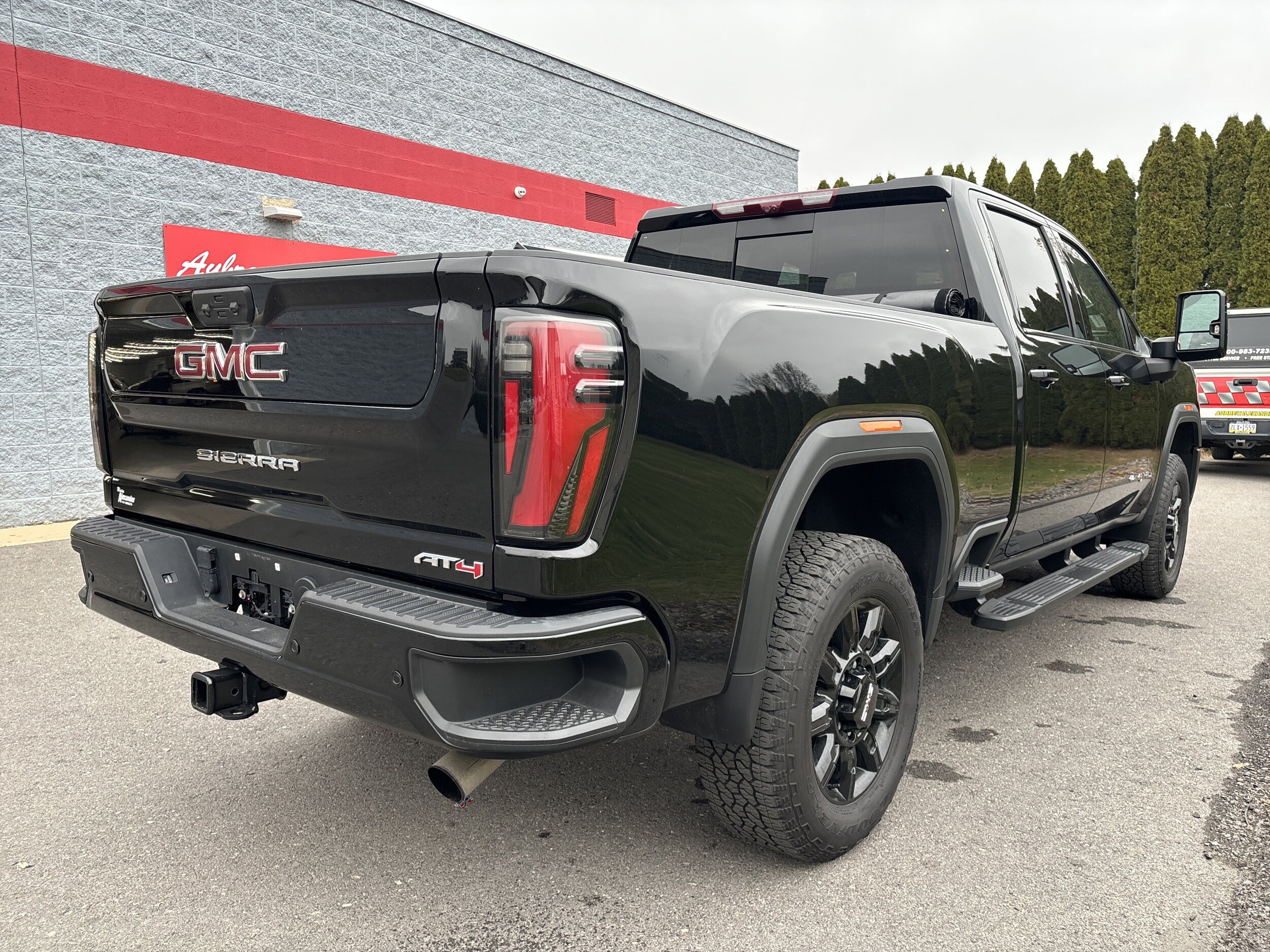 2024 Gmc Sierra 2500 HD AT4 photo 2